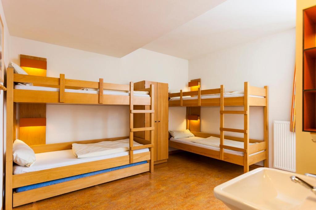 Jugendherberge Garmisch-Partenkirchen - Membership Required! מראה חיצוני תמונה