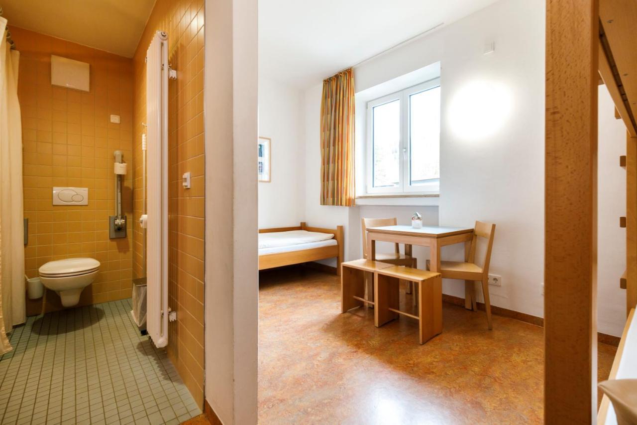 Jugendherberge Garmisch-Partenkirchen - Membership Required! מראה חיצוני תמונה